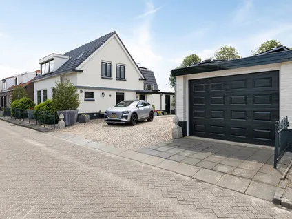 Vrijstaande woning te koop: Oost Voorgors 40, Middelharnis prinsenkwartier Middelharnis