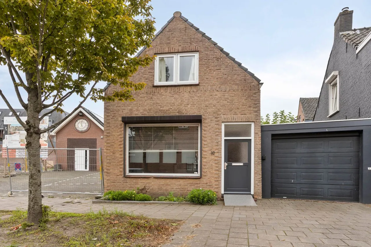 Vrijstaande woning te koop: Oostdam 10, Steenbergen (Nb)