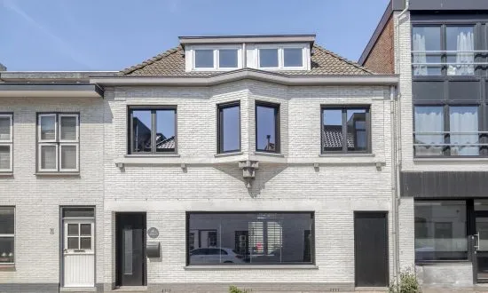 Tussenwoning te koop: Oostdam 4, Sas Van Gent