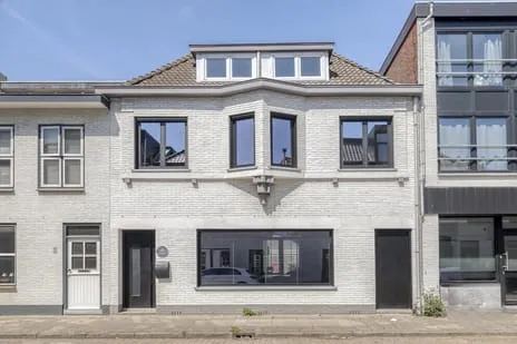 Tussenwoning te koop: Oostdam 4, Kern Sas van Gent Sas Van Gent