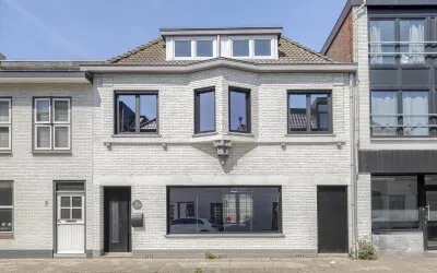 Tussenwoning te koop: Oostdam 4, Sas Van Gent