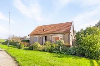 Woning te huur: Oostdijk, Verspreide huizen Willemstad Willemstad