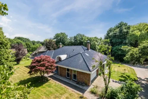 Vrijstaande woning te koop: Oosteinde 14, Hijken Hijken