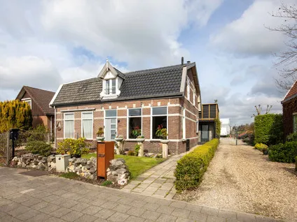 Twee-onder-één-kap te koop: Oosteinderweg 383A, Bovenlanden Aalsmeer