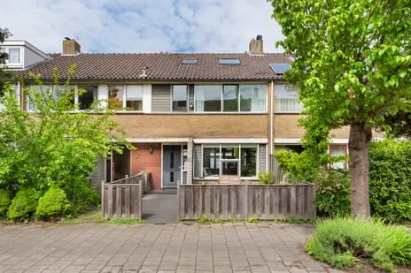 Tussenwoning te koop: Oostenrijklaan 65, Landenbuurt Haarlem