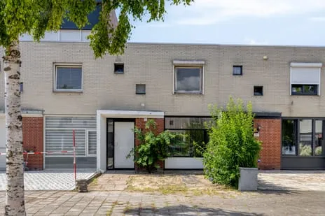 Tussenwoning te koop: Oosterbeekstraat 53, Dongewijk Noord Tilburg