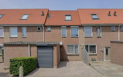 Terraced house for sale: Oosterbeemd 50, Beemdenbuurt Oosterhout