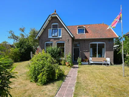 Vrijstaande woning te koop: Oosterburen 65, Midsland Midsland