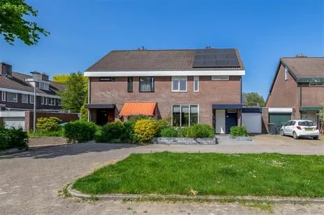 Tussenwoning te koop: Oostergo 3, Veendam-Sorghvliet Veendam