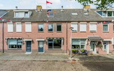 Tussenwoning te koop: Oosterhof 6, Centrum Katwijk