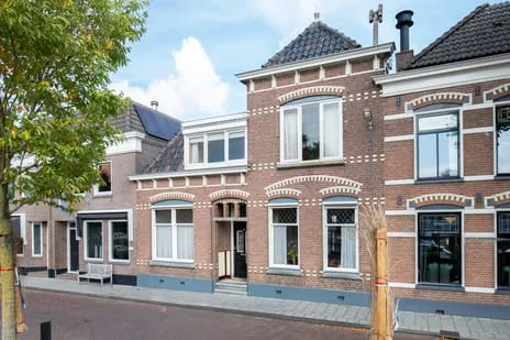 Tussenwoning te koop: Oosterkaai 13, Genemuiden Noord-Oost Genemuiden