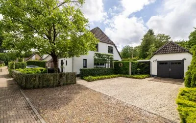 Twee-onder-één-kap te koop: Oosterlaan 16B, Nunspeet-Oost Nunspeet