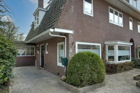Twee-onder-één-kap te huur: Oosterlaan 19, Driebergen-Rijsenburg