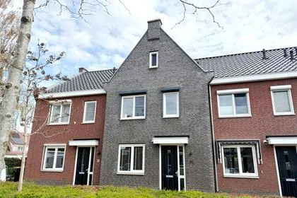 Tussenwoning te koop: Oosterlandenerf 90, Losse Landen Ijsselmuiden