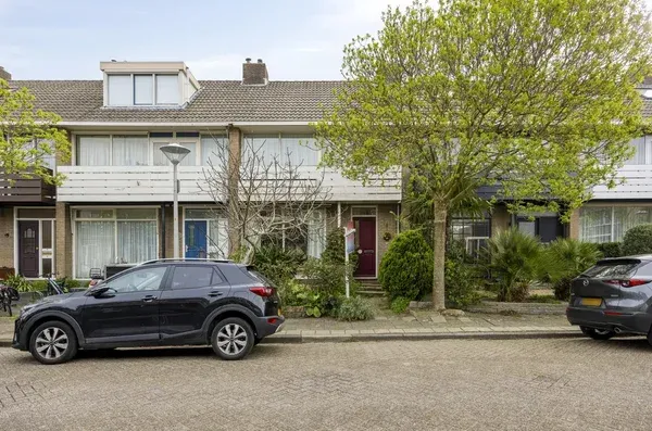 Tussenwoning te koop: Oosterlee 6, Bleyenburg De Lier