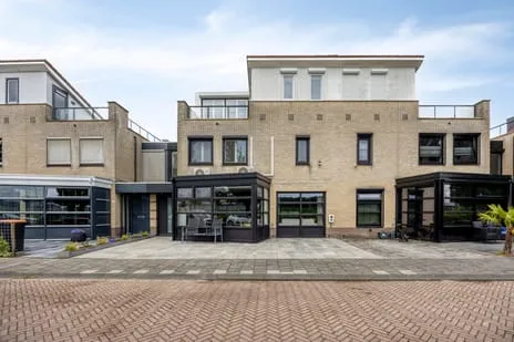 Tussenwoning te koop: Oostermoer 19, Landstrekenwijk Oost Lelystad