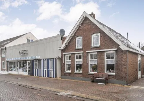 Hoekwoning te koop: Oosterparallelweg 3, Staphorst