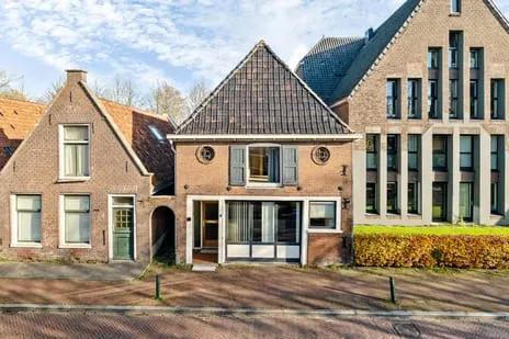 Hoekwoning te koop: Oostersingel 10, Dokkum binnen de Bolwerken Dokkum