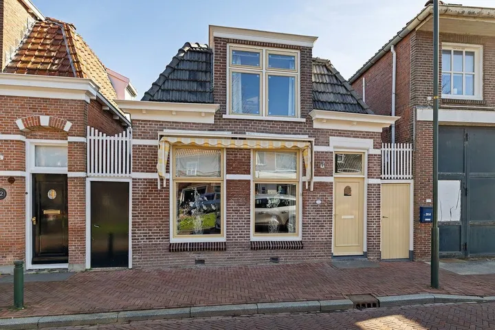 Vrijstaande woning te koop: Oostersingel 30, Dokkum binnen de Bolwerken Dokkum