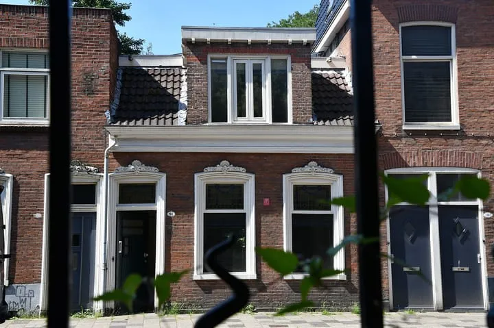Terraced house for sale: Oostersingel 58, Binnenstad-Oost Groningen