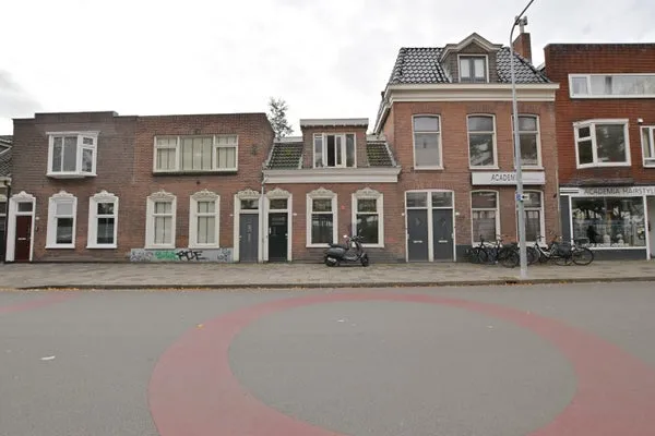 Huurwoning: Oostersingel 58 in Groningen - €2.195 per maand - 122m²