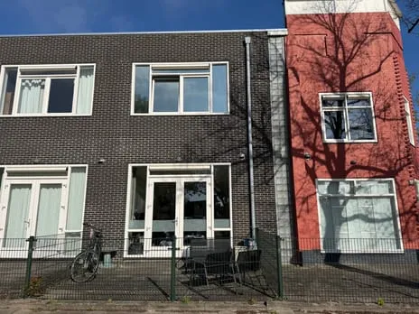 Appartement te huur: Oostersingel 70E1, Zeeheldenbuurt Leeuwarden