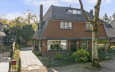 Twee-onder-één-kap te koop: Oosterspoorlaan 3, Hollandsche Rading Kern Hollandsche Rading