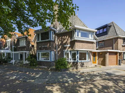 Vrijstaande woning te koop: Oosterstraat 11, Buitenuitbreiding-Oost Sliedrecht