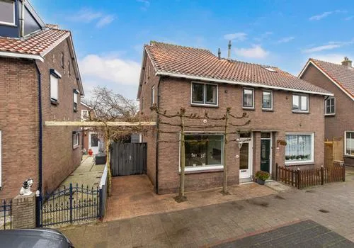Twee-onder-één-kap te koop: Oosterstraat 48, Oud Krimpen Krimpen Aan Den Ijssel