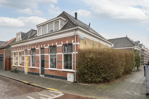 Tussenwoning te koop: Oosterstraat 77, Vlaardingen