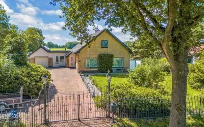 Vrijstaande woning te koop: Oosterstreek 24, Oosterstreek-Buitengebied Oosterstreek