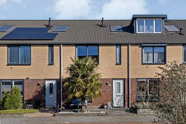 Tussenwoning te koop: Oosterveen 8, Het Overstigt Raalte