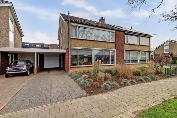 Tussenwoning te koop: Oostervelden 61, Bemmel