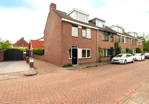 Corner house for sale: Oosterwal 22, Binnenstad Culemborg