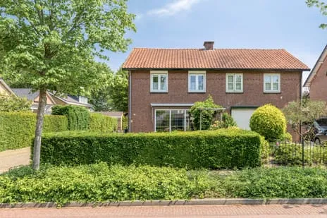 Twee-onder-één-kap te koop: Oosterweg 121, Valendries Wijchen