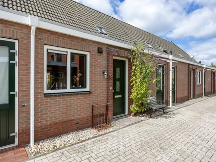 Tussenwoning te koop: Oosterweg 53, De Wilp (gedeeltelijk) De Wilp