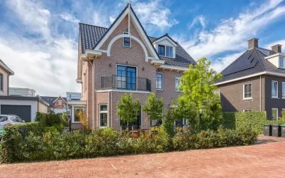 Vrijstaande woning te koop: Oostmadeweg 64, Kraayenstein en Vroondaal 'S-Gravenhage
