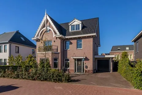 Vrijstaande woning te koop: Oostmadeweg 64, 'S-Gravenhage