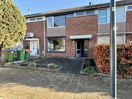 Tussenwoning te koop: Oostmallestraat 34, Breda