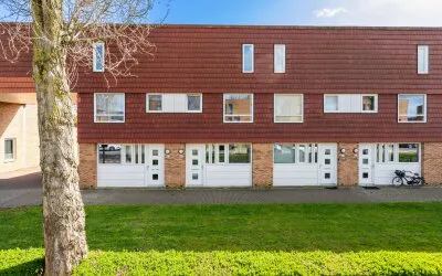 Tussenwoning te koop: Oostmeerlaan 65, Rivierenbuurt Berkel En Rodenrijs