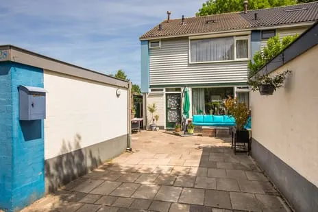Hoekwoning te koop: Oostmoor 28, Nieuw-Vennep