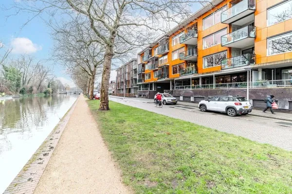 Appartement te koop: Oostsingel 148B, Koepoort Delft