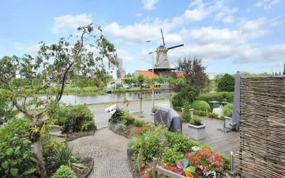 Tussenwoning te huur: Oostvlietweg 2A, Leidschendam - Zuid De Tol / 't Hert Leidschendam