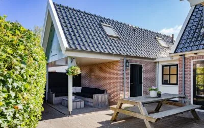 Twee-onder-één-kap te koop: Oostwal 96, Debbemeer-Noord Warmenhuizen