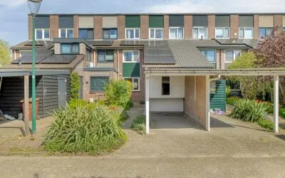 Tussenwoning te koop: Oostwijk 25, Linschoten Linschoten