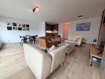 Appartement te huur: Oostzeedijk 326B, Struisenburg Rotterdam