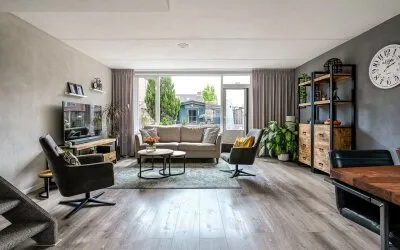 Tussenwoning te koop: Oostzeestraat 210, Zeeenbuurt Lelystad