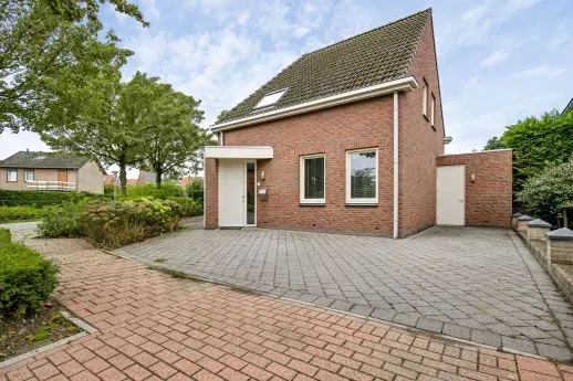 Vrijstaande woning te koop: Op de Leues 1, Venlo