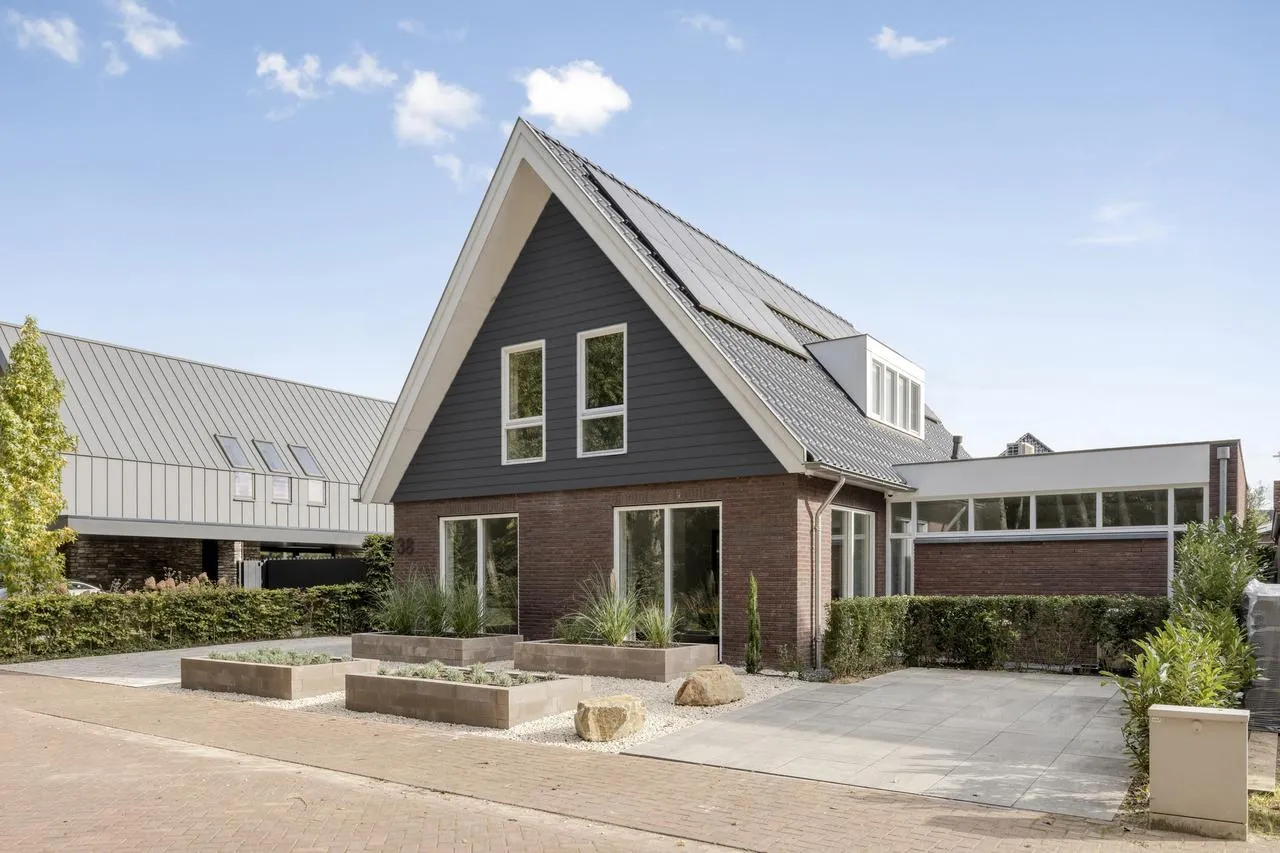 Vrijstaande woning te koop: Op de Lundert 38, Helden