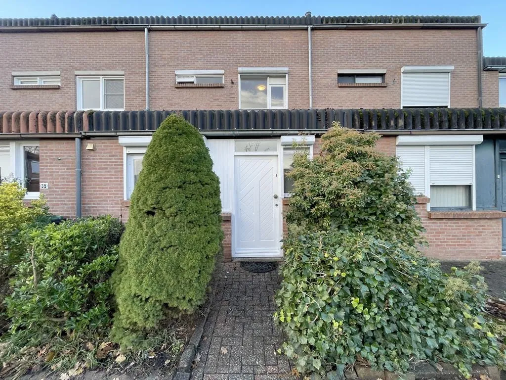 Tussenwoning te koop: Op Gen Hoes 37, Brunssum